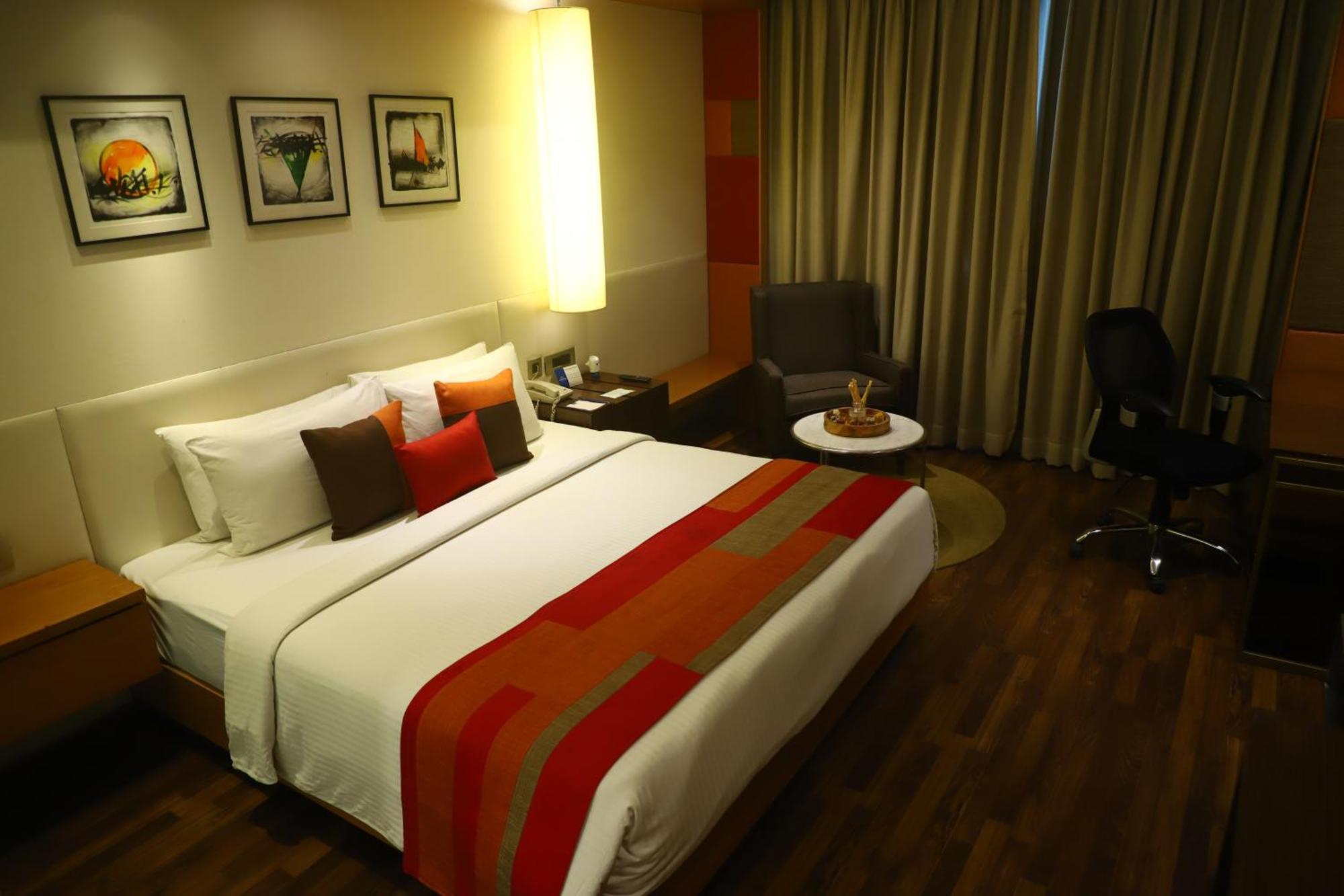 Deventure Sarovar Portico Kapashera, New Delhi Ngoại thất bức ảnh