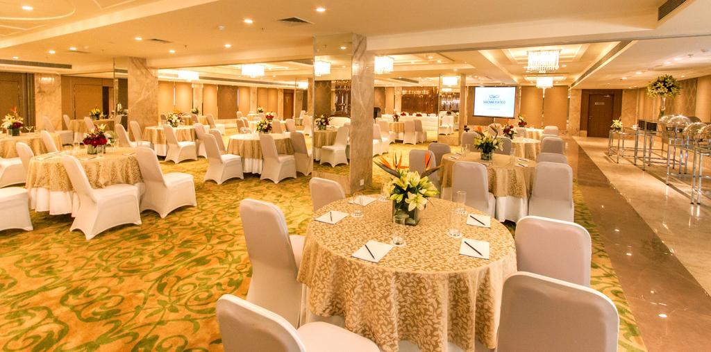 Deventure Sarovar Portico Kapashera, New Delhi Ngoại thất bức ảnh