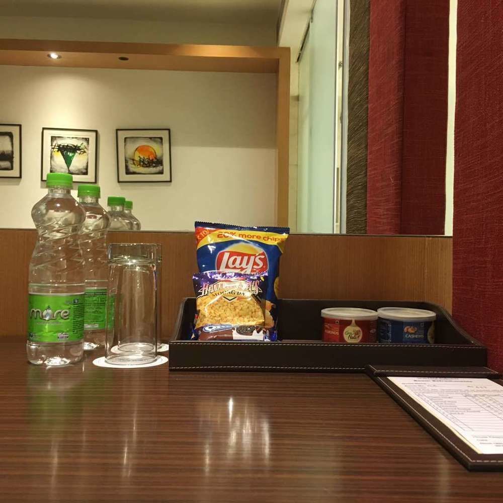 Deventure Sarovar Portico Kapashera, New Delhi Ngoại thất bức ảnh
